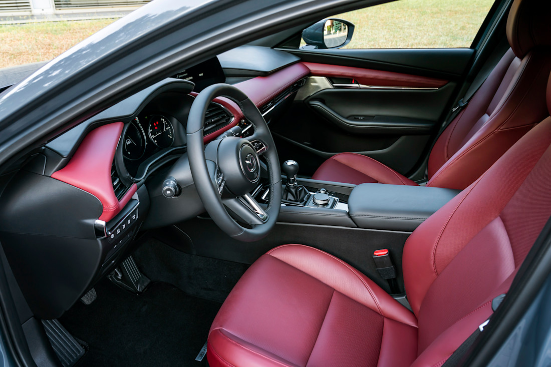 Mazda3 Skyactiv-X_Interior_1.jpg