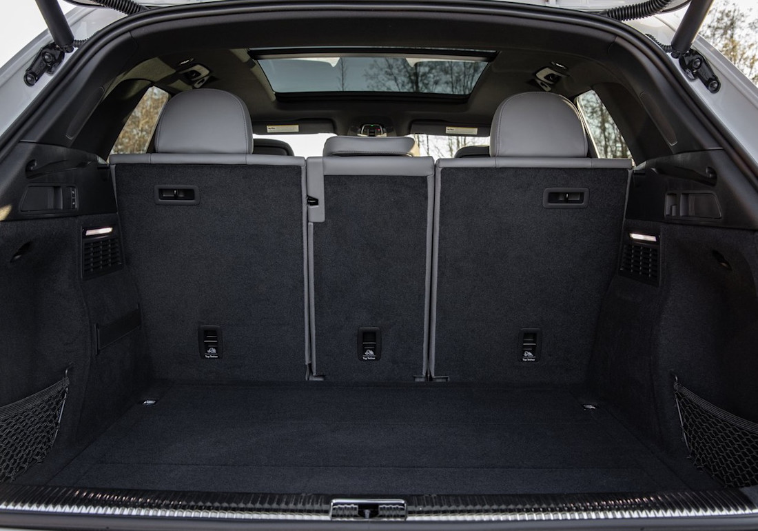 audi-sq5-trunk