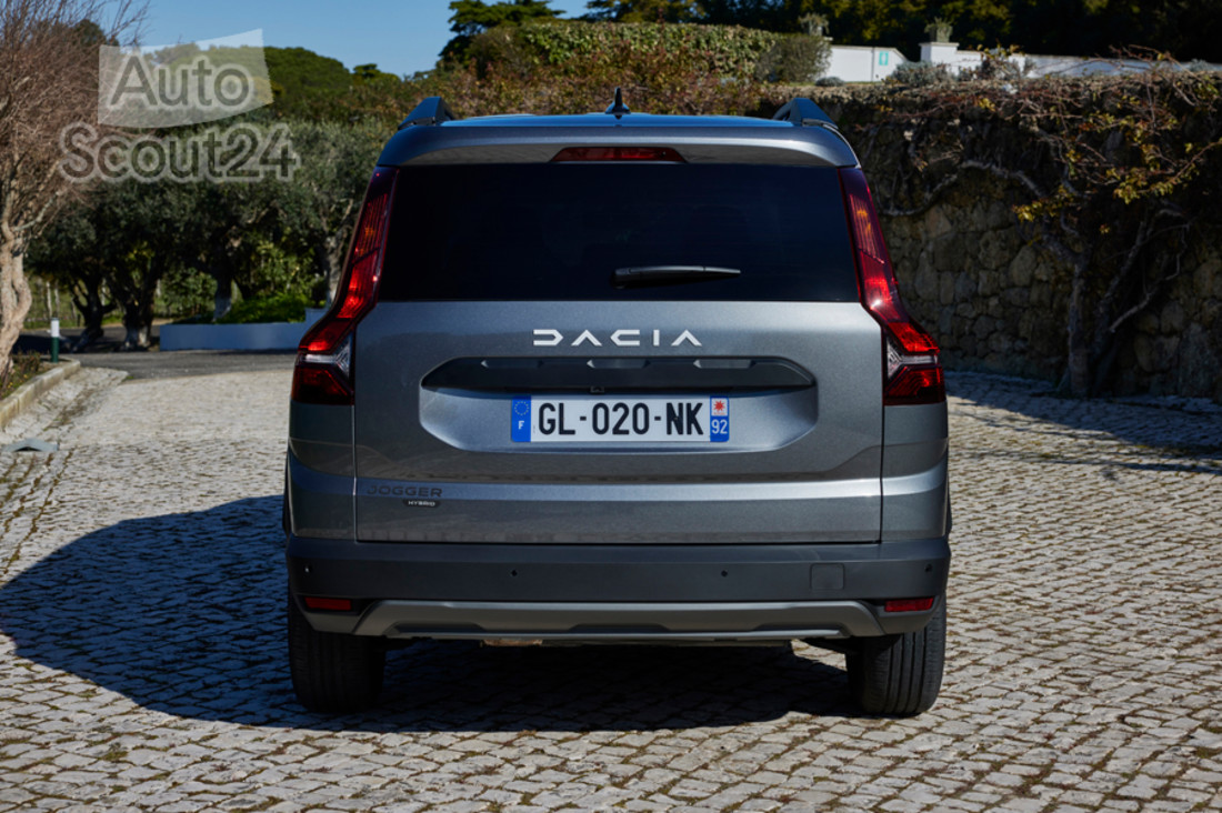 dacia-jogger-hybrid (4).jpg
