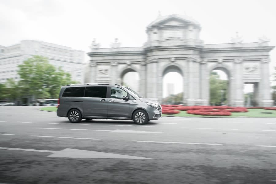 primera-prueba-mercedes-eqv.6582.jpg