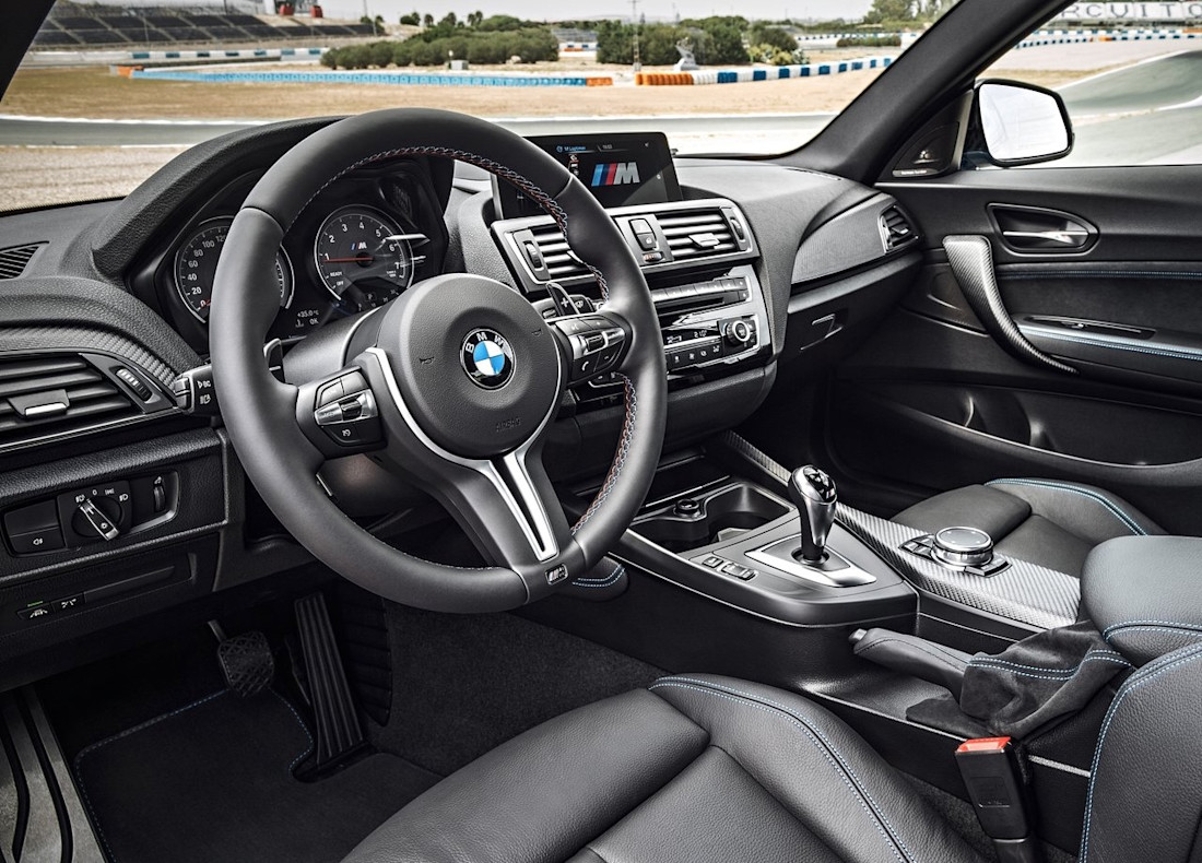 BMW-M2 Coupe-2016 interior