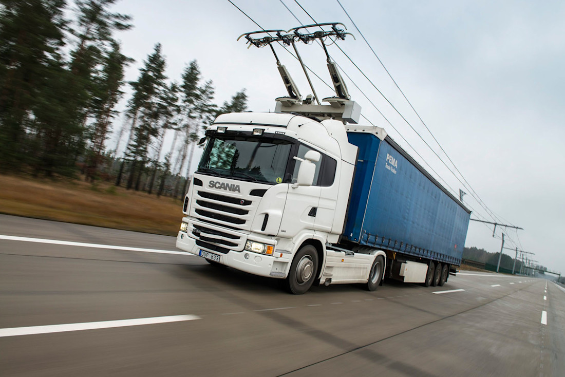 Panorama: Test mit Oberleitungs-Lkw ernüchternd