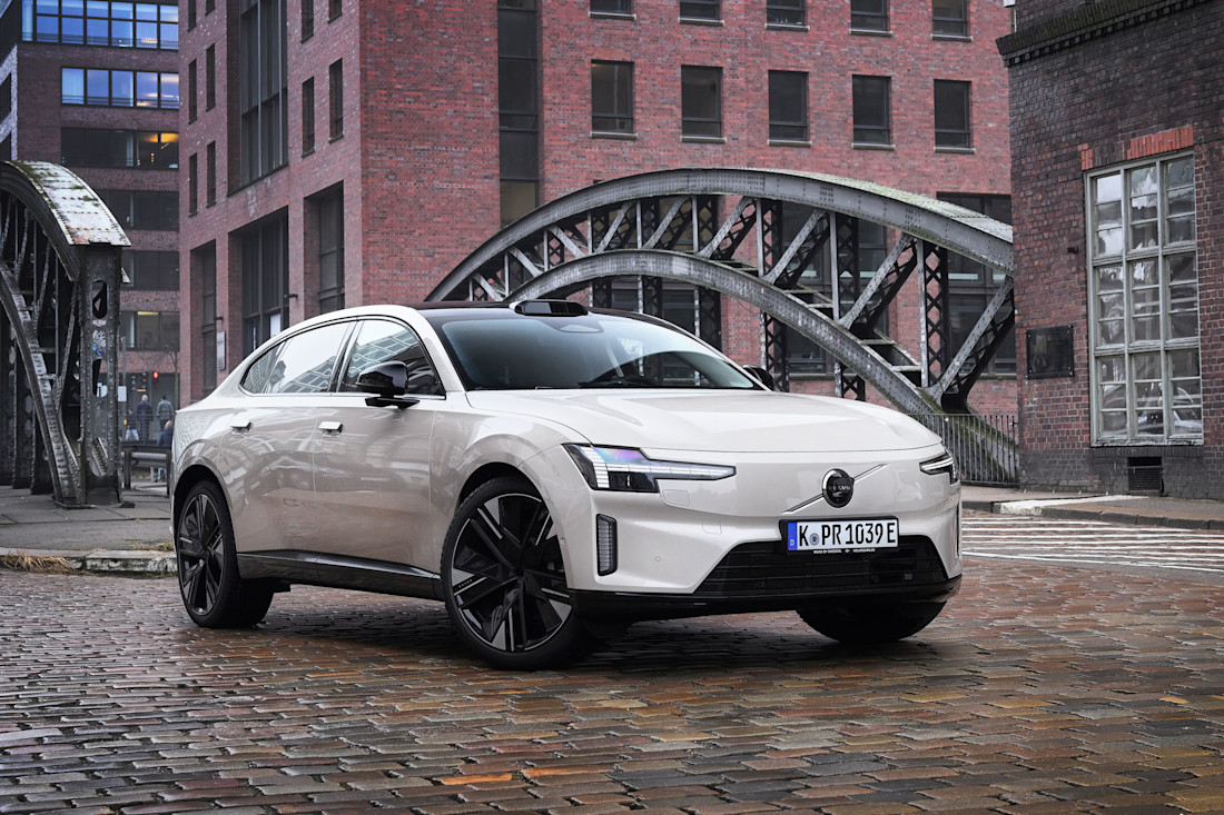 volvo-es90-titelbild