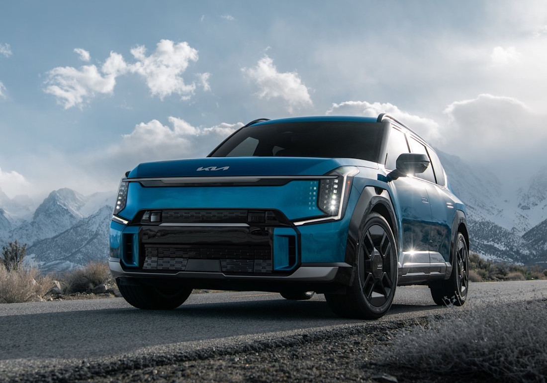 Kia-EV9-2024-frontale Seitenansicht