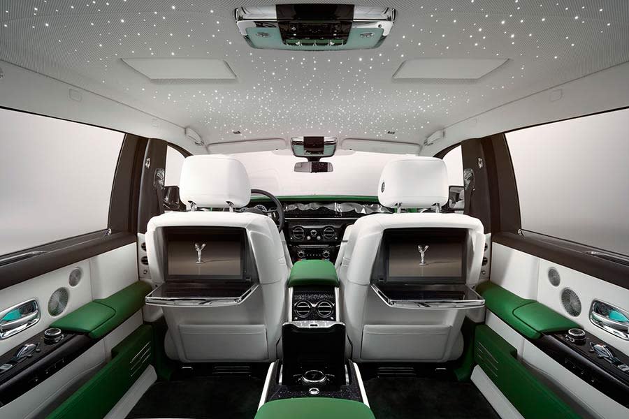 Rolls-Royce-Phantom_Series_II-2023-1280-0d.jpg