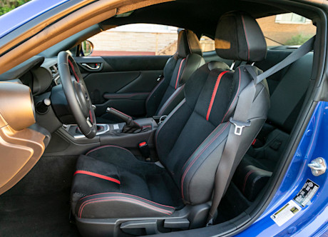 Editorial 2022 subaru brz sport tech 16 jw