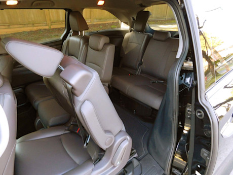 Editorial 2020 honda odyssey touring 24 sh