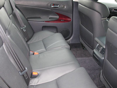 Editorial 2010 lexus gsh jm 003 8366