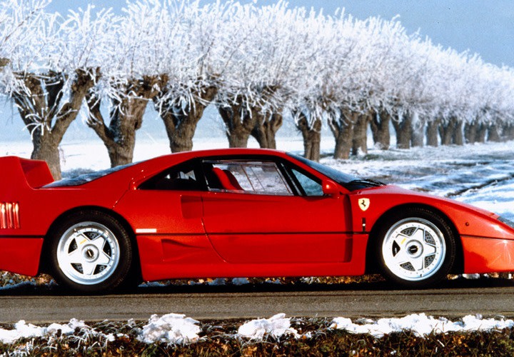 ferrari-f40-side