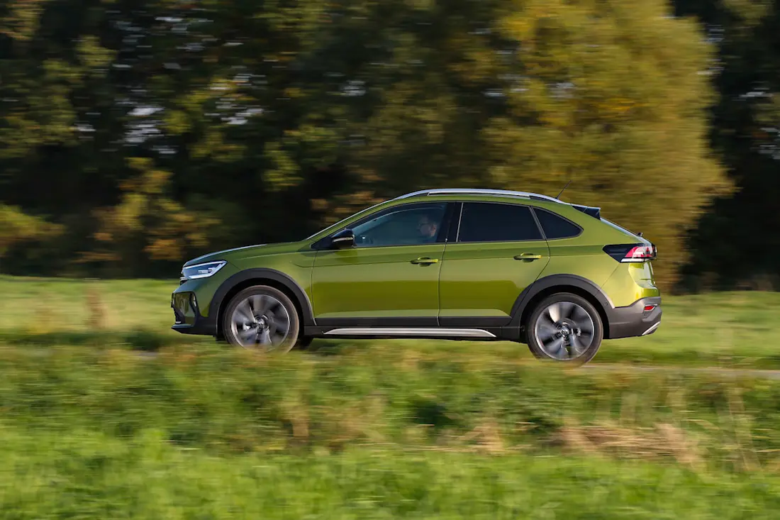 AS24 Volkswagen Taigo 2021 rijdend profiel AS24 Volkswagen Taigo 2021 rijdend profiel