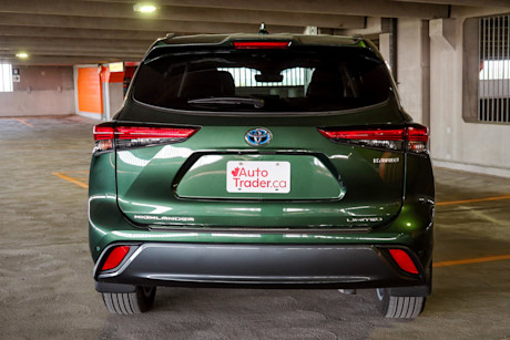 Editorial 2023 toyota highlander hybrid limited td 230721 15 jm
