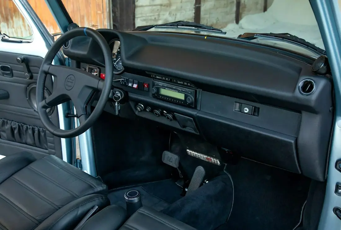 Volkswagen-escarabajo-restomod-Knepper-RSE-2025 (1)