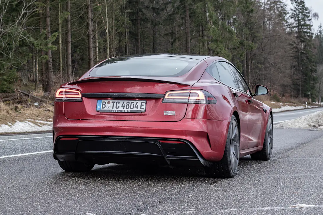tesla-model-s-plaid-2026-heckansicht