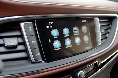 Essai routier : Buick Enclave Avenir 2018 Body Image