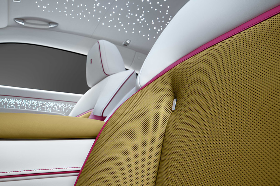 Rolls-Royce-spectre-interior-autoscout24 (15).jpg