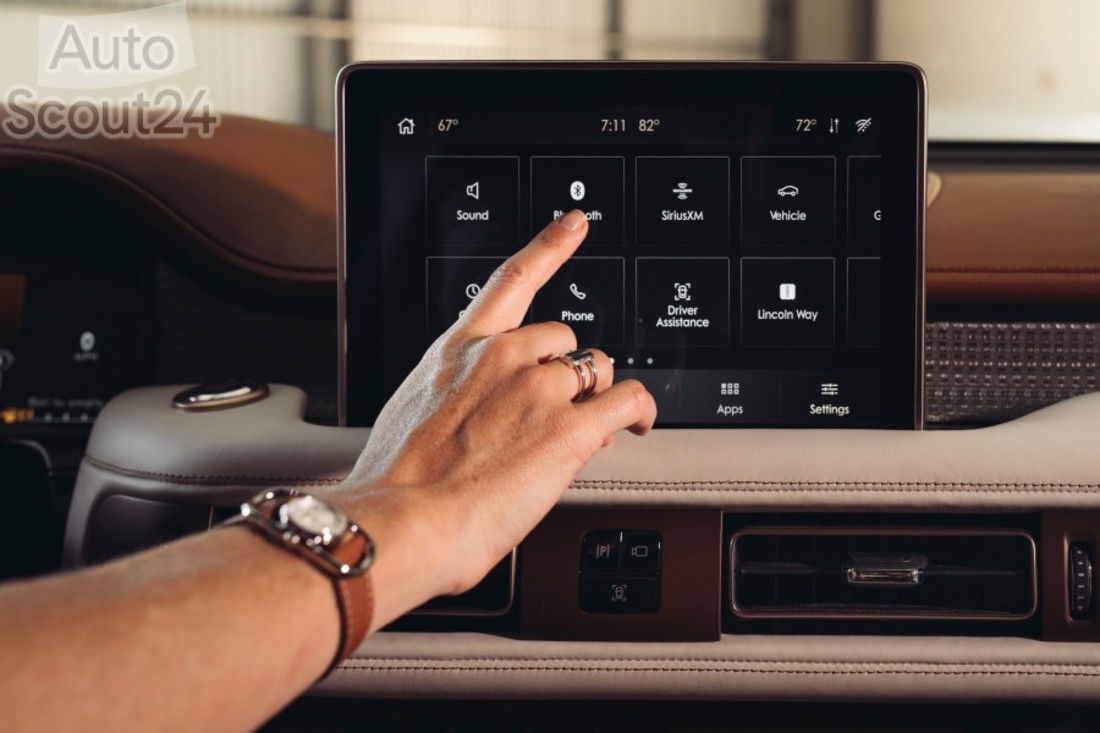 Lincoln-Aviator-Shinola-Concept-18 (2).jpg