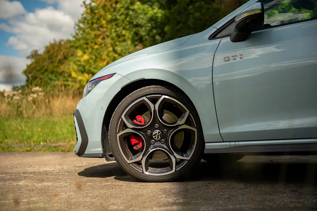 vw-golf-gti-2025-rad