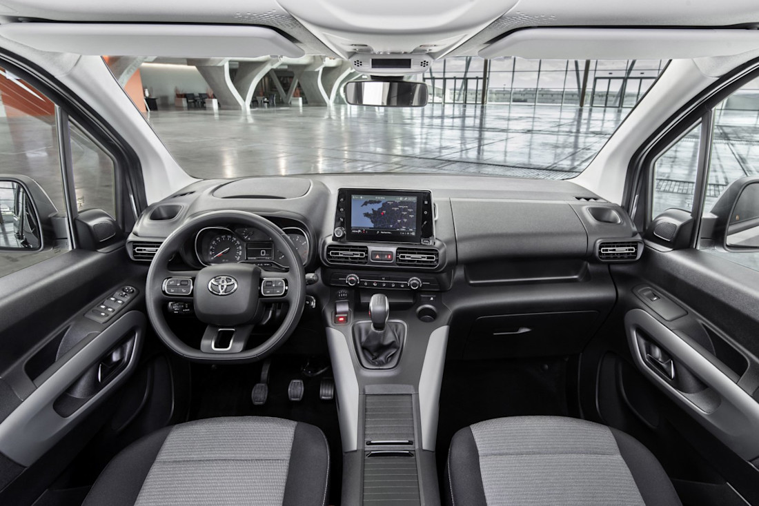 toyota-proace-city-verso-2020-5-4