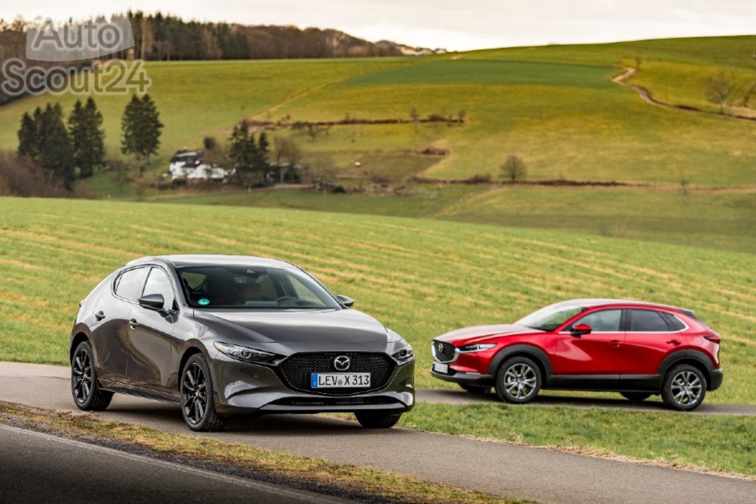 2021 Mazda3 and CX-30 03 (1).jpg