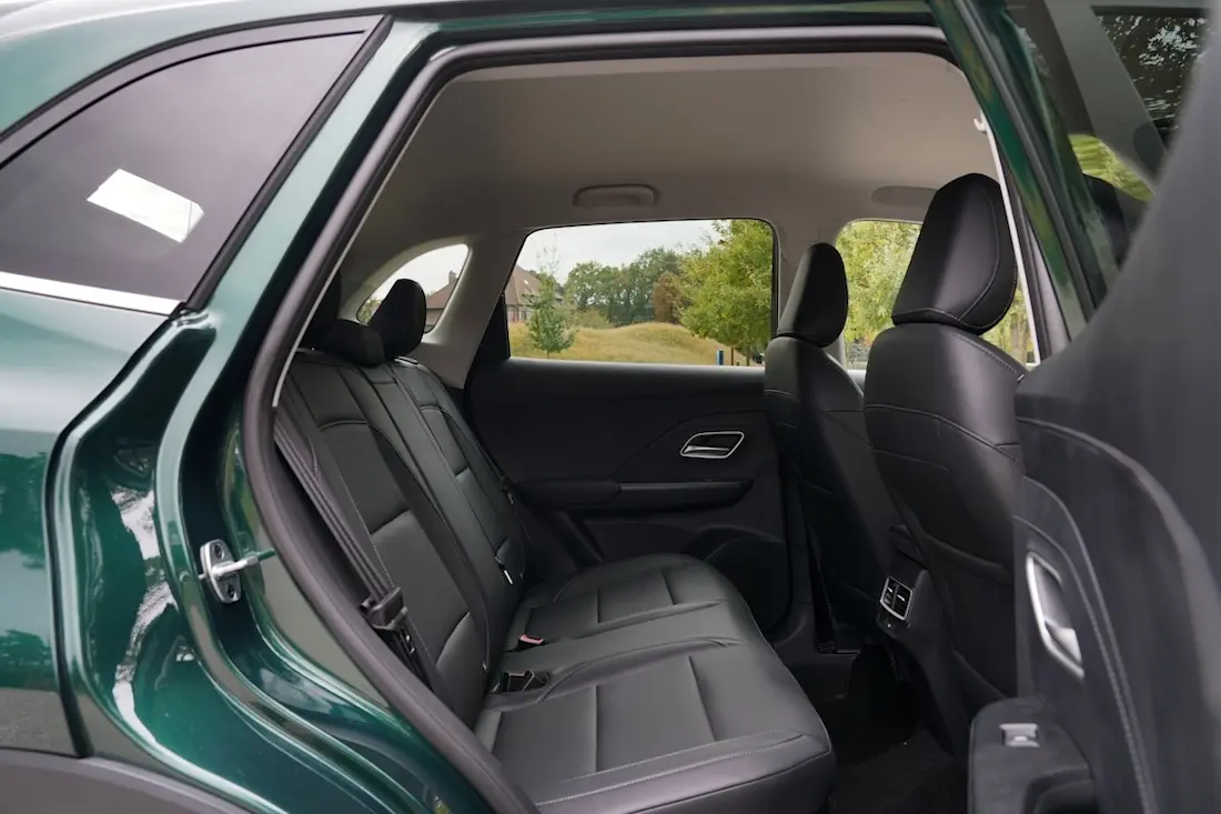 MG ZS 0104
