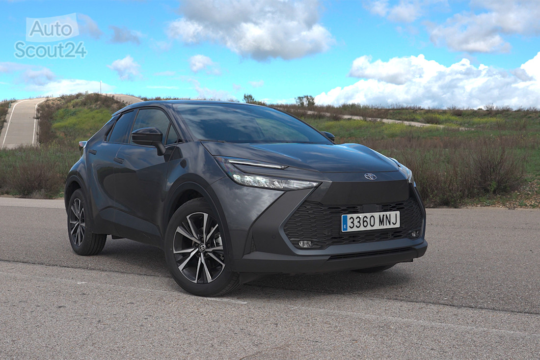 Toyota-c-hr-advance-2024 (6).jpg