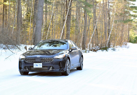 Editorial 2018 kia stinger gt limited 07 jp