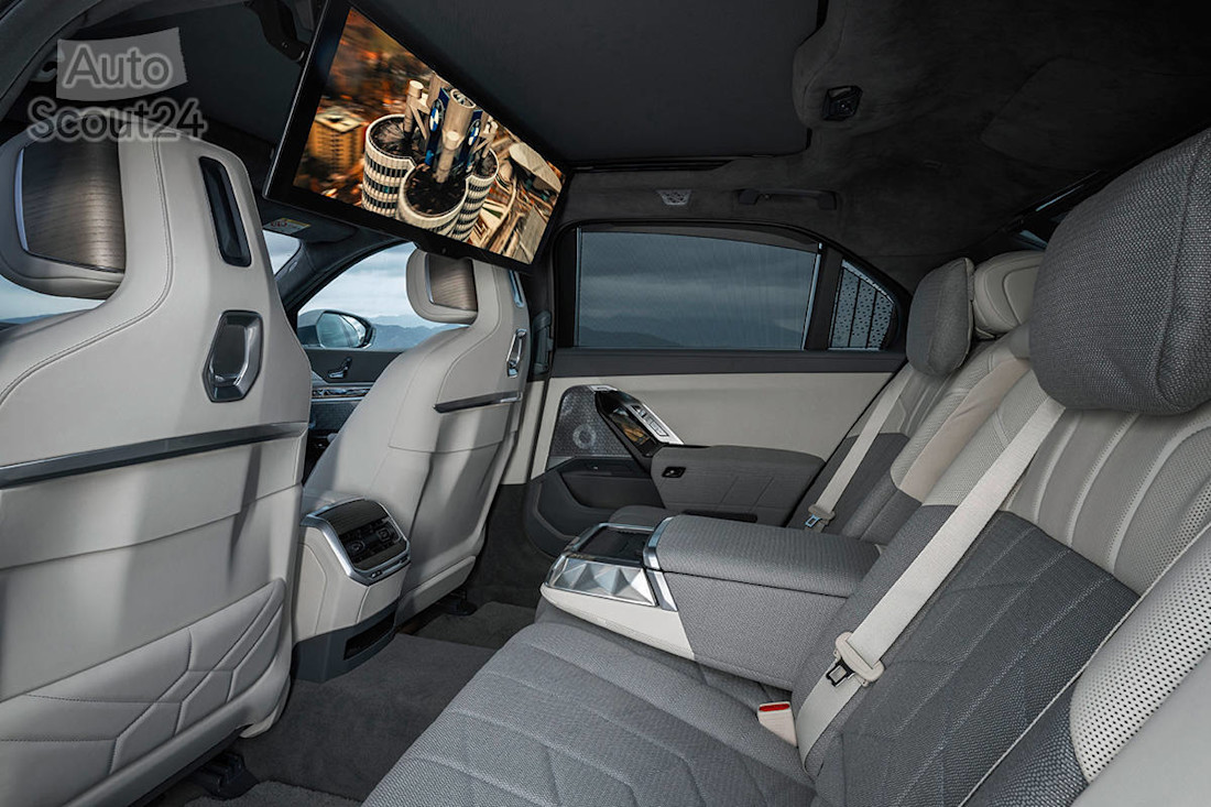 Nuevos BMW i7 y 760i 2022 (29).jpg