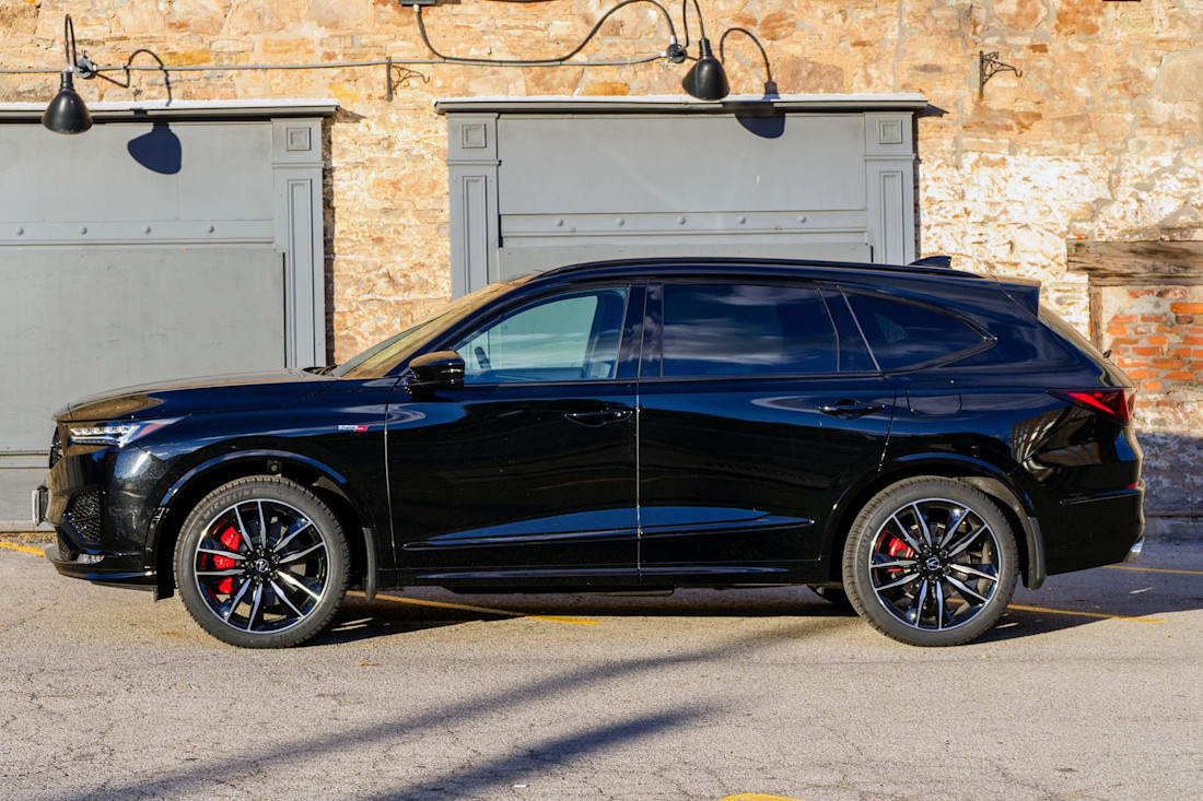 Editorial 2024 acura mdx type s ultra td 240205 04 kd