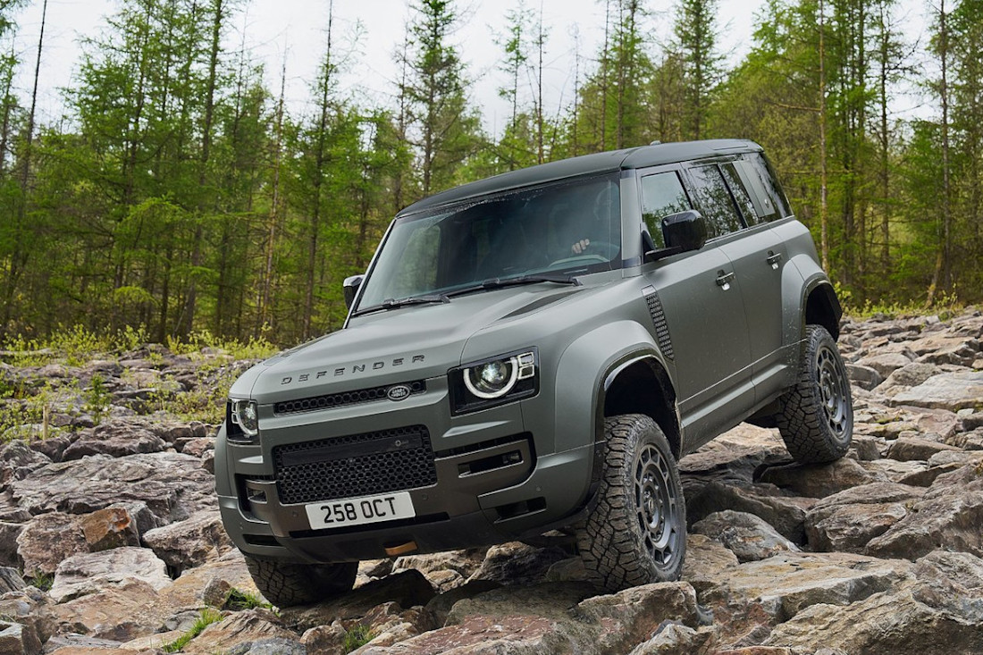 Land_Rover-Defender_Octa-2025 (5).jpg