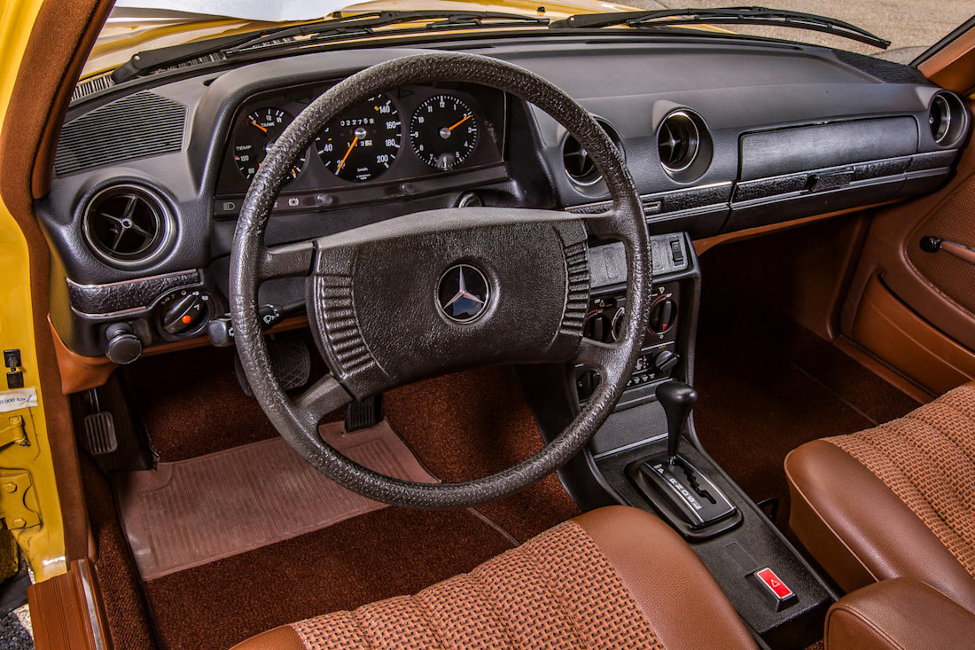 Mercedes-w123 (11).jpg