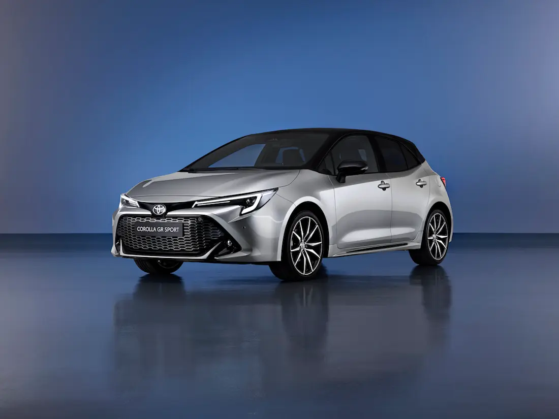 Toyota Corolla (2022) statisch, vooraanzicht Toyota Corolla (2022) statisch, vooraanzicht