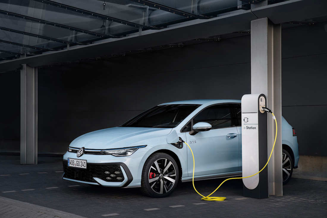 Volkswagen-Golf-facelift-2024_03.jpg