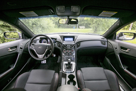 Editorial 2015 hyundai genesis coupe r spec 09 rf