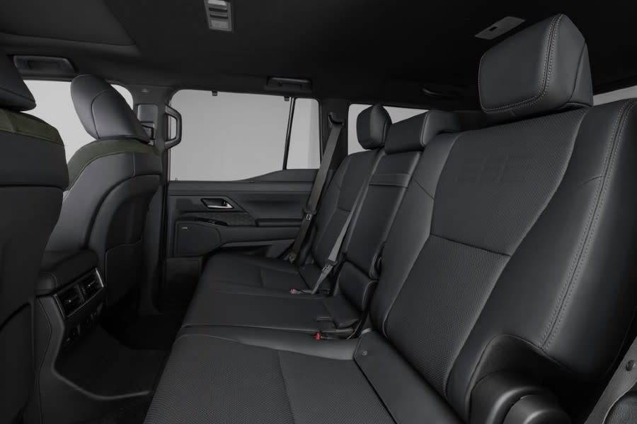Lexus-GX-2024-1024-1d.jpg