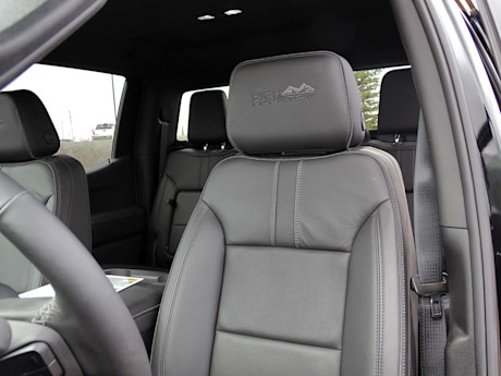 Editorial 2019 chevrolet silverado 11 jb