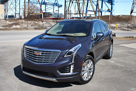 Editorial 2018 cadillac xt5 awd platinum 03 db