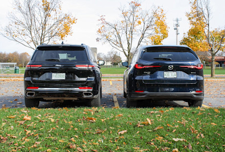 Jeep Grand Cherokee 4xe vs Mazda CX-90 PHEV 2024 : match comparatif Image