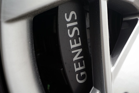 Editorial 2024 genesis gv60 performance awd td 231128 10 di