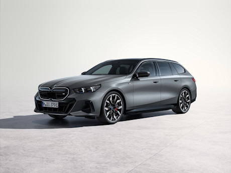 bmw i5 m60 xdrive touring 3