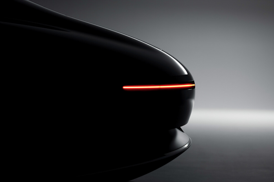 Mercedes_Vision_Iconic-2.jpg