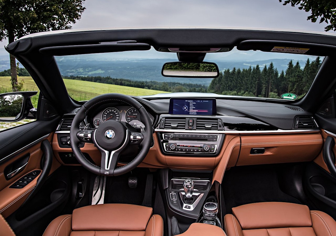 BMW-M4 Convertible-2015 interior