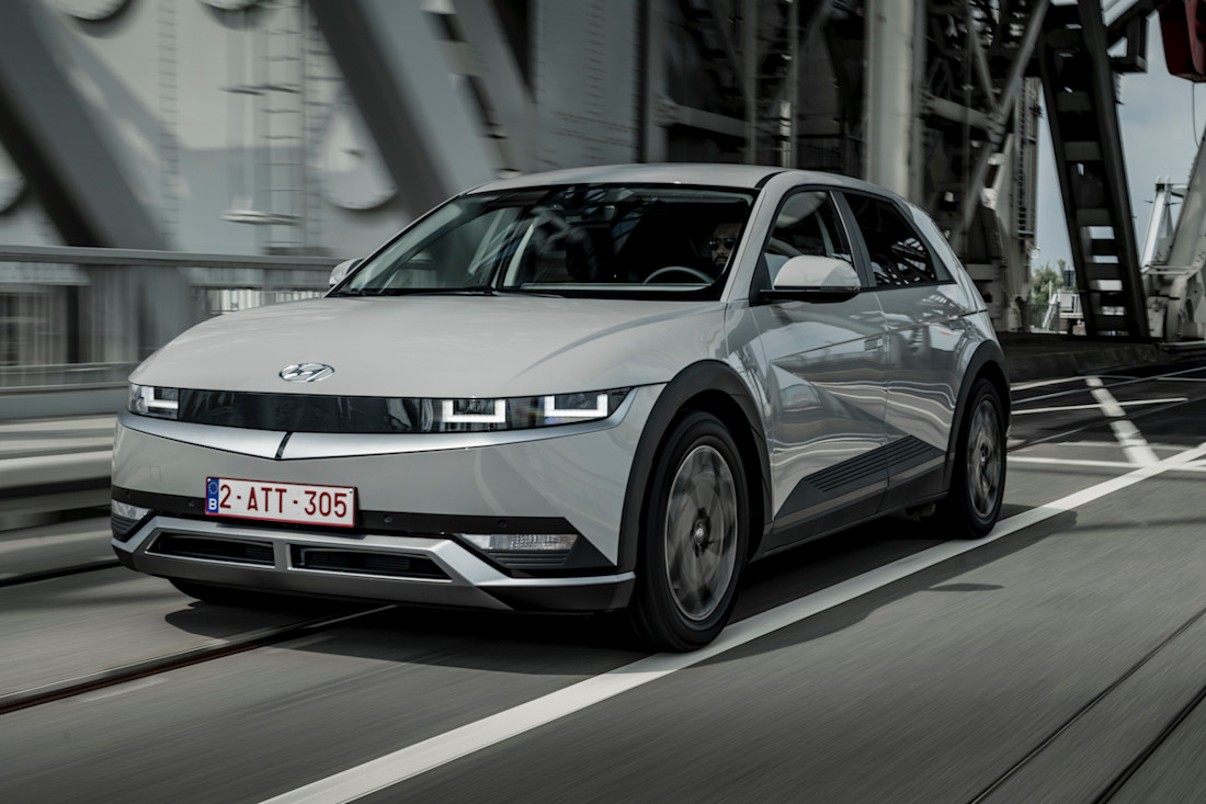HYUNDAI_IONIQ5_ACTION_2022