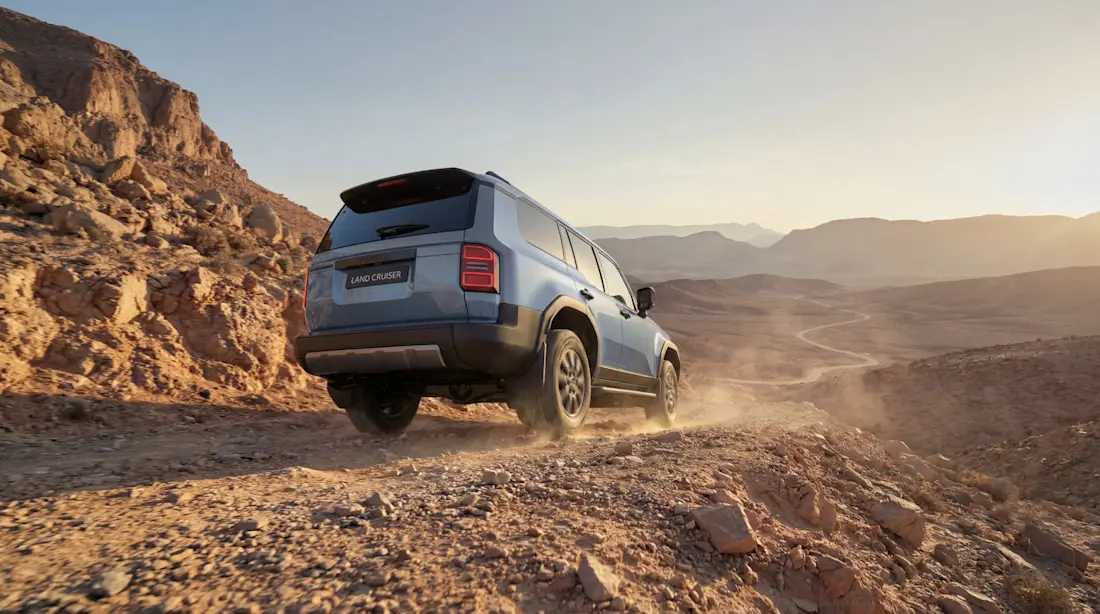 1920 toyotalandcruiser250-005