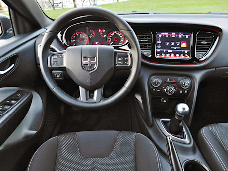 Editorial 2016 dodge dart blacktop sh 19