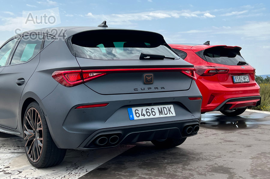Ford Focus ST vs CUPRA LEon (14).jpg