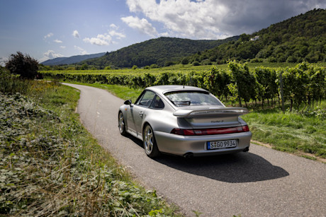 Editorial 1998 porsche 911 turbo s 993 5