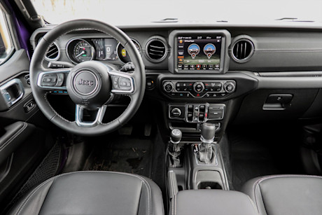 Editorial 2023 jeep wrangler sahara 4xe 26 jm