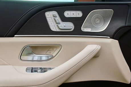 Editorial 2024 mercedes benz gle 450e td 231107 22 pb
