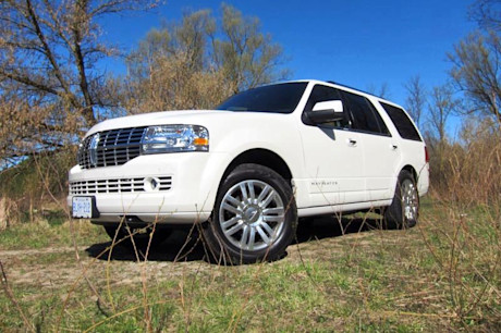Editorial 2012 lincoln navigator limited 4x4 pb 01