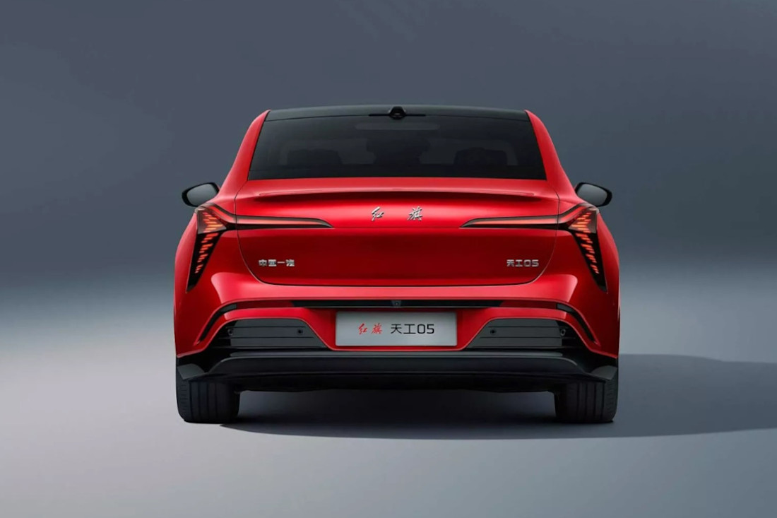 Hongqi-05-22025 (6).jpg